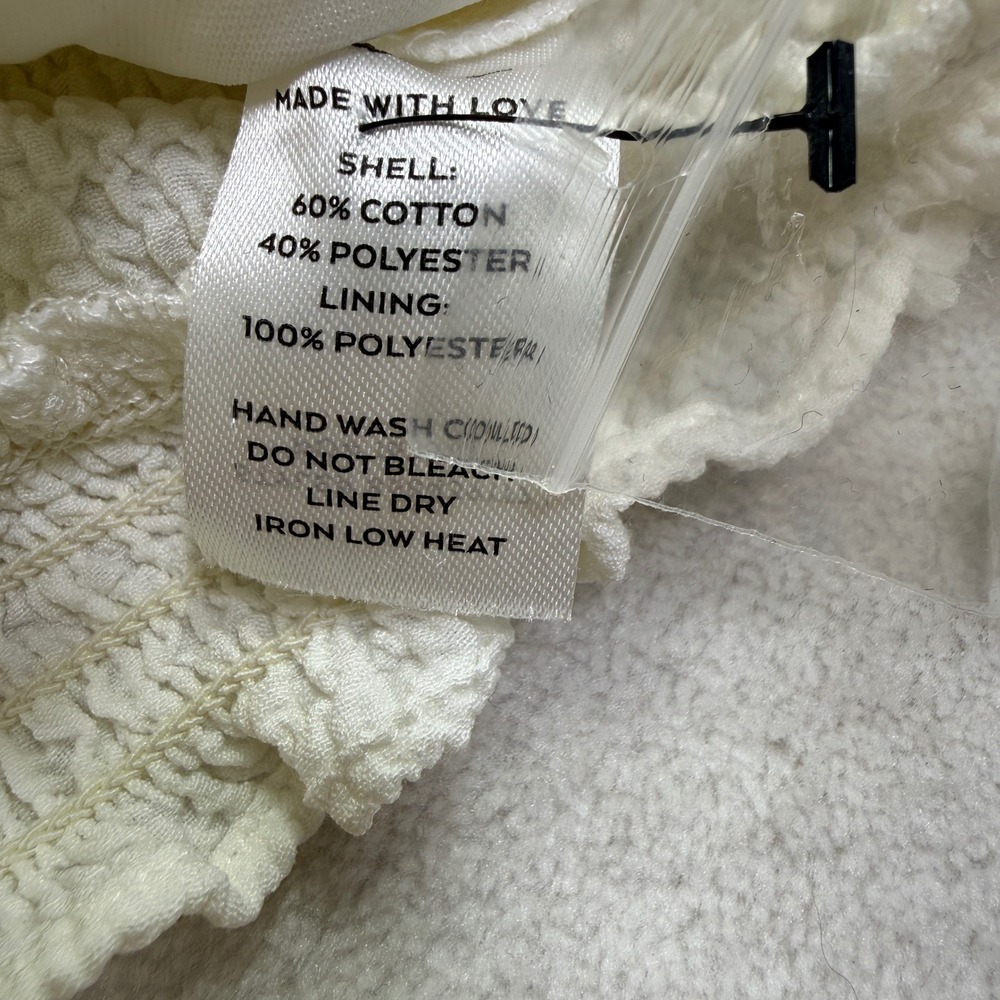 Lulus White Textured Long Sleeve Button Front Crop Top V-Neck Smocked Hem Large - Picture 4 of 7
